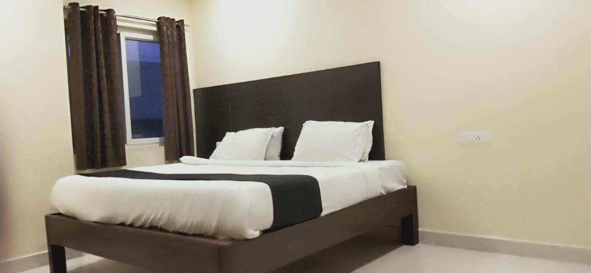 Arvind Stay Hotel, Rk Beach Vizag 维沙卡帕特南 外观 照片