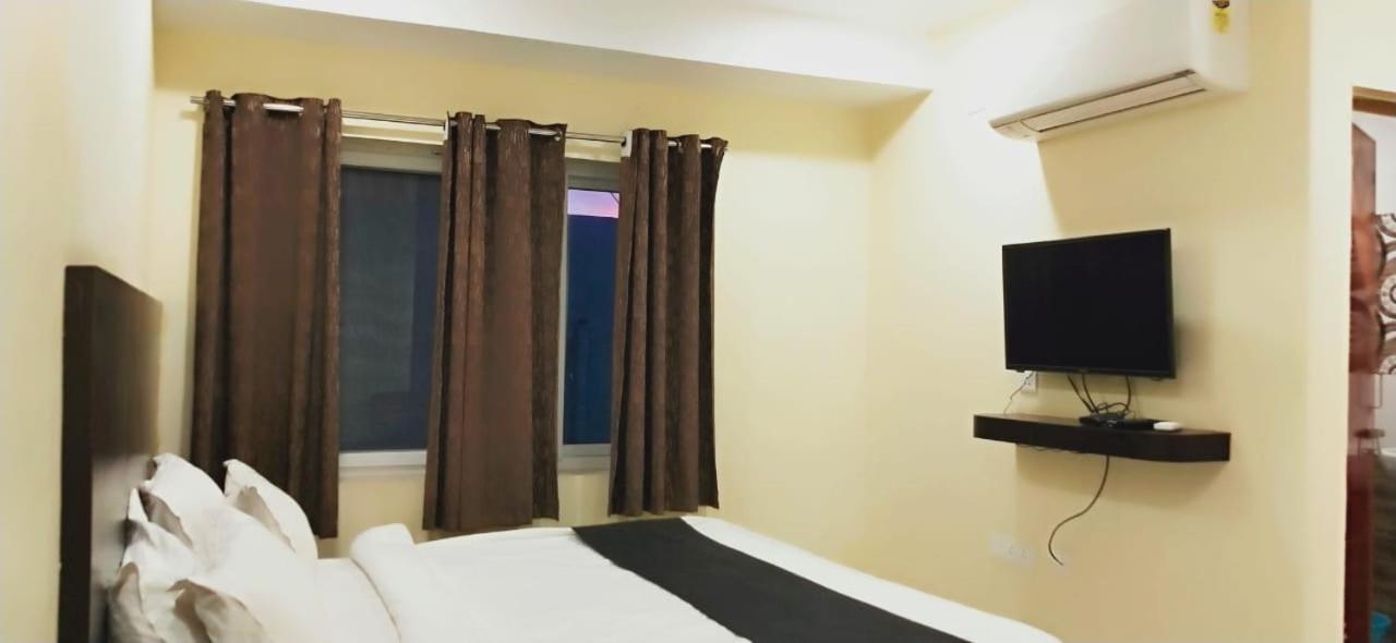 Arvind Stay Hotel, Rk Beach Vizag 维沙卡帕特南 外观 照片